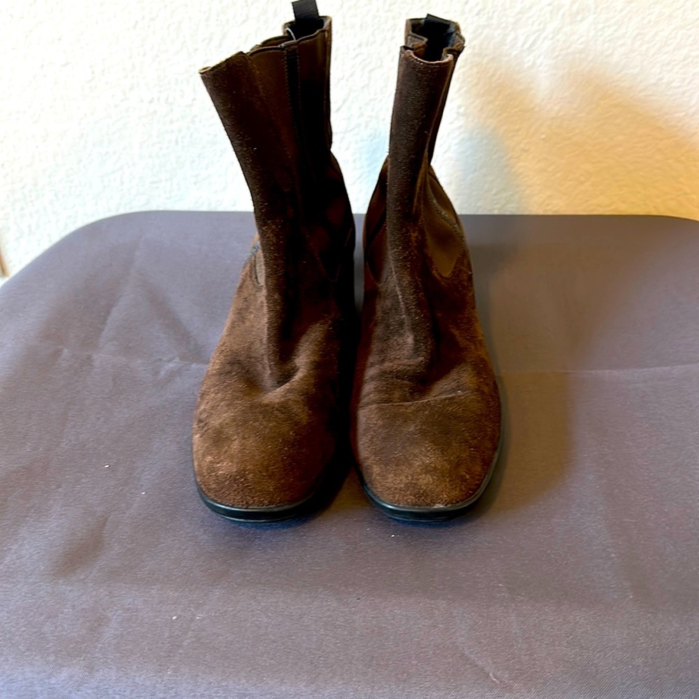 Chocolate brown Prada, suede booties
